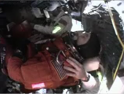 STS116_preparant-se els astronautes